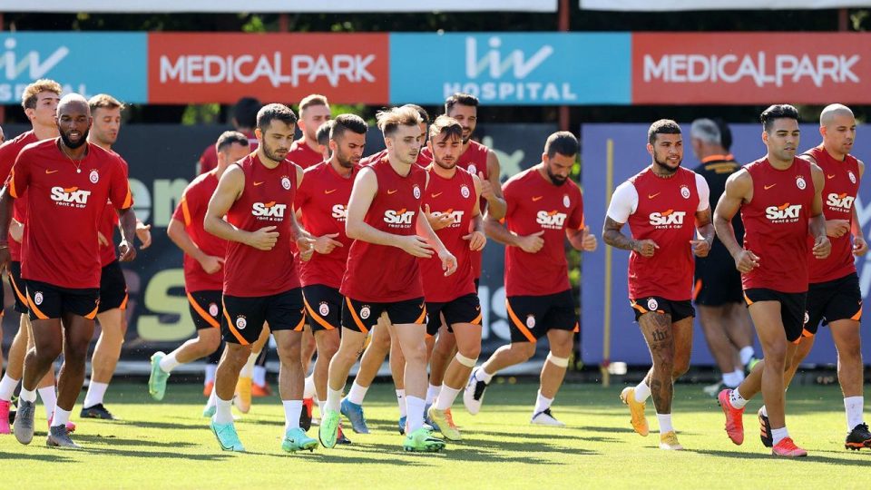 Galatasaray yarın PSV Eindhoven’e konuk olacak