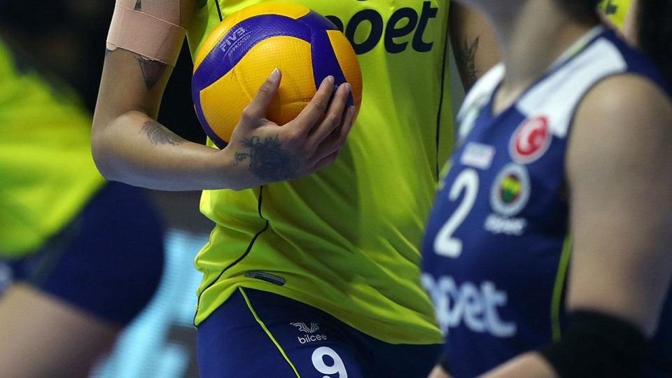 Fenerbahçe Kadın Voleybol Takımı’nda bir oyuncu pozitif