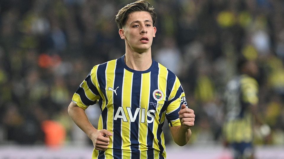 UEFA Arda Güler’i yıldız adayları arasında gösterdi